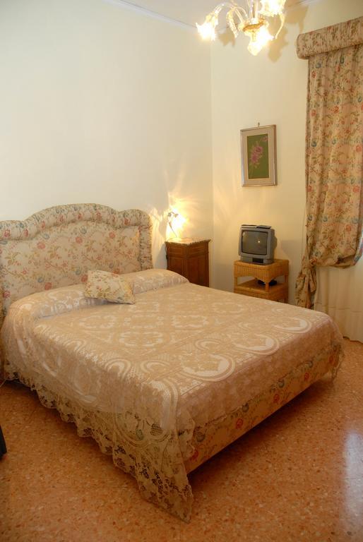 Casa Rachele Bed and Breakfast Piano di Sorrento Kamer foto